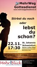 Eine Frauensilhouette vor einem Sonnenaufgang