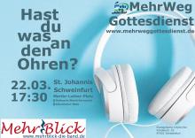 ein weißer Kopfhörer auf hellblauem Hintergrund. Text: Hast du was an den Ohren?